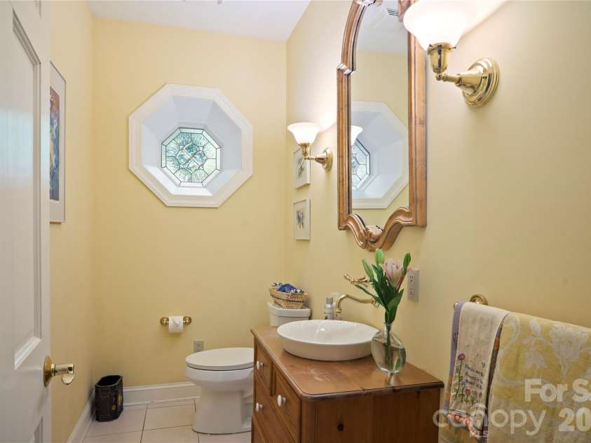4 Citadel Lane, Hendersonville, NC 28739.  MLS# CAR4416702, YatesRealty ID 49590. 