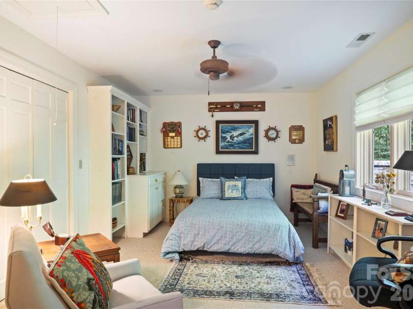 4 Citadel Lane, Hendersonville, NC 28739.  MLS# CAR4416702, YatesRealty ID 49590. 