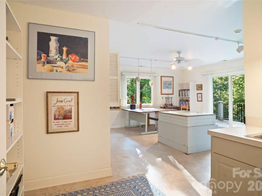 4 Citadel Lane, Hendersonville, NC 28739.  MLS# CAR4416702, YatesRealty ID 49590. 