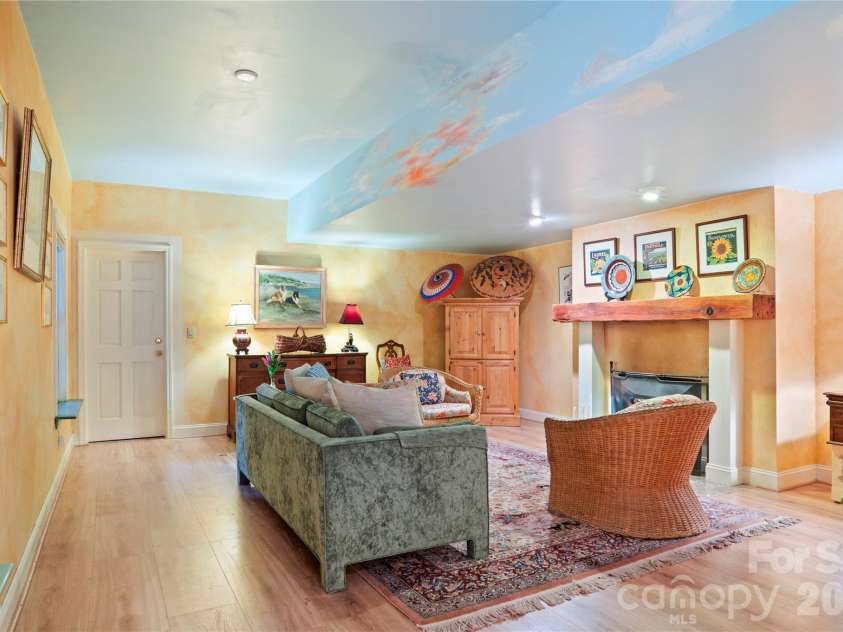 4 Citadel Lane, Hendersonville, NC 28739.  MLS# CAR4416702, YatesRealty ID 49590. 
