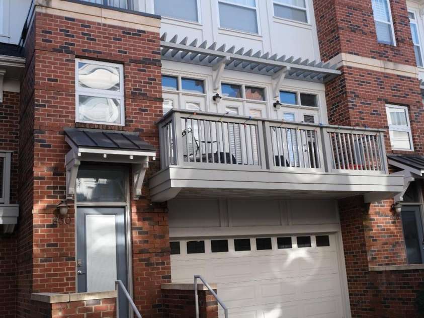 930 Gracie Way, Charlotte, NC 28204.  MLS# CAR4405829, YatesRealty ID 49591. 