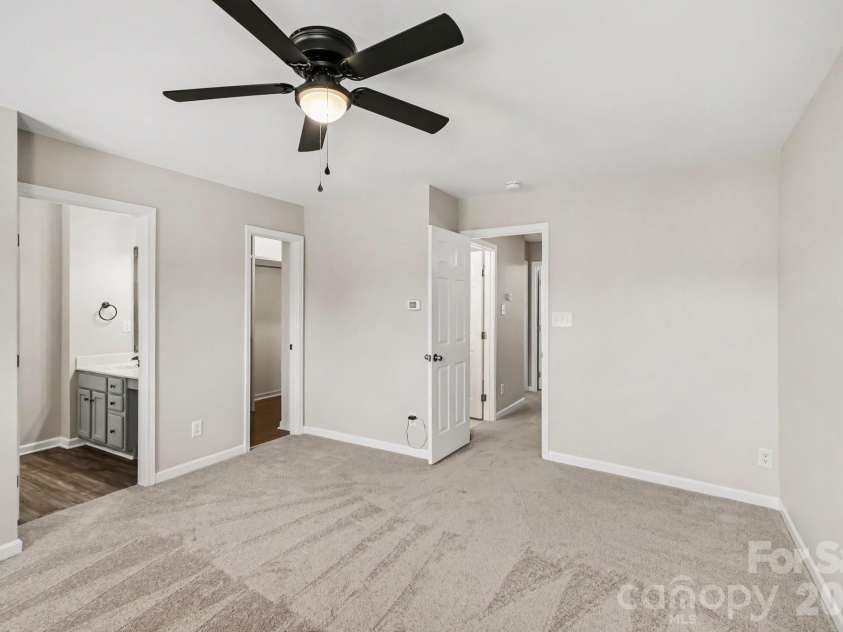 4960 Sunburst Lane, Charlotte, NC 28213.  MLS# CAR4419338, YatesRealty ID 49592. Primary bedroom - second angle