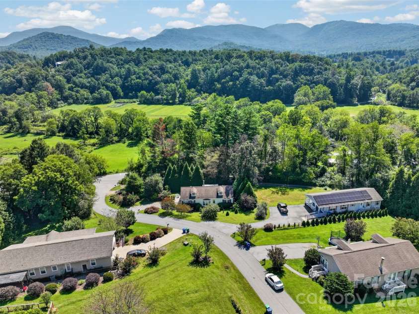 6 Enochs Way, Fletcher, NC 28732.  MLS# CAR4422708, YatesRealty ID 49593. 