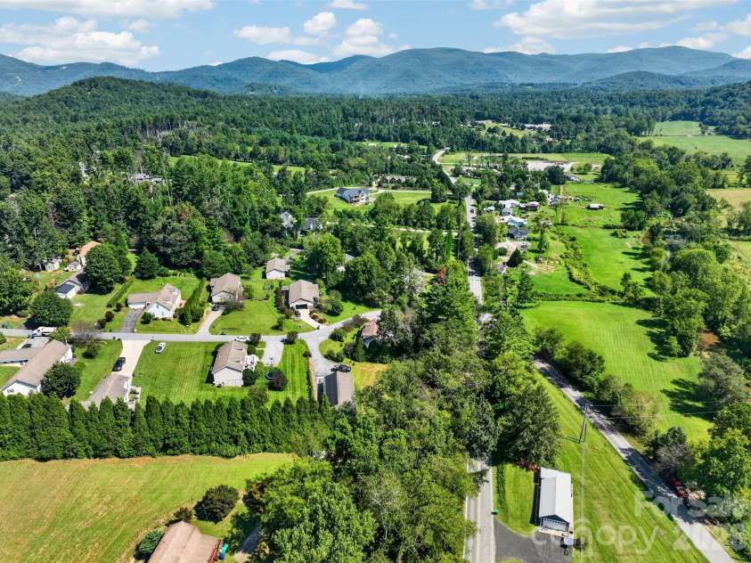6 Enochs Way, Fletcher, NC 28732.  MLS# CAR4422708, YatesRealty ID 49593. 