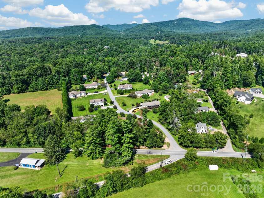 6 Enochs Way, Fletcher, NC 28732.  MLS# CAR4422708, YatesRealty ID 49593. 