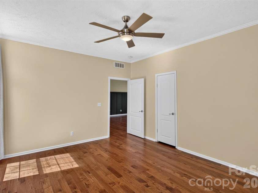 6 Enochs Way, Fletcher, NC 28732.  MLS# CAR4422708, YatesRealty ID 49593. Primary bedroom