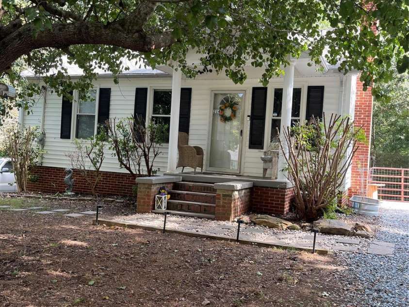 214 Eben Street, Albemarle, NC 28001.  MLS# CAR4422568, YatesRealty ID 49595. 