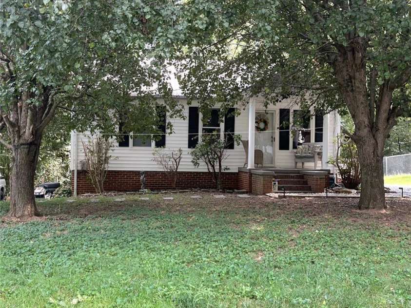 214 Eben Street, Albemarle, NC 28001.  MLS# CAR4422568, YatesRealty ID 49595. 