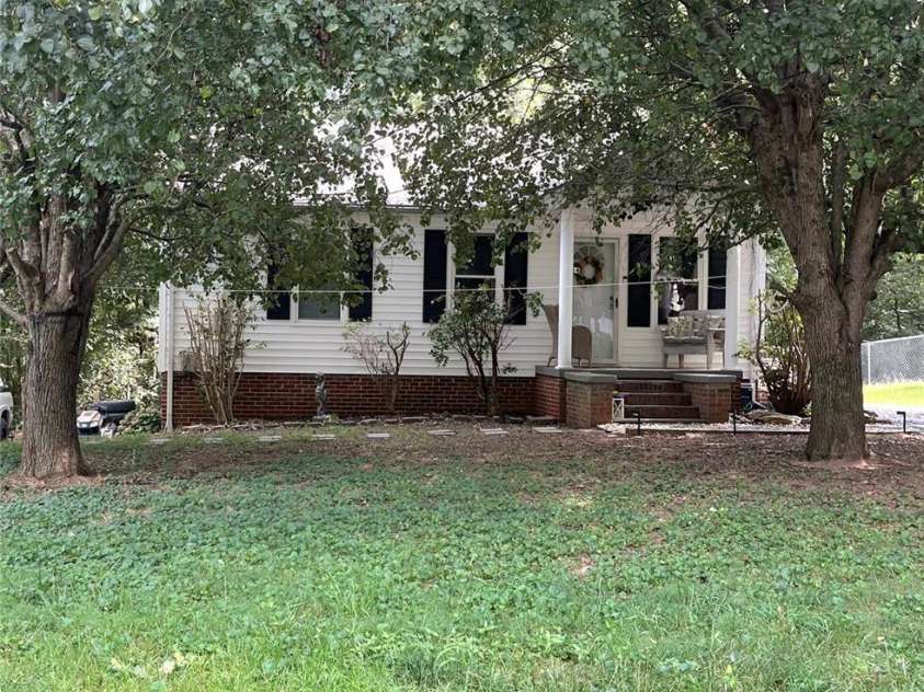 214 Eben Street, Albemarle, NC 28001.  MLS# CAR4422568, YatesRealty ID 49595. 