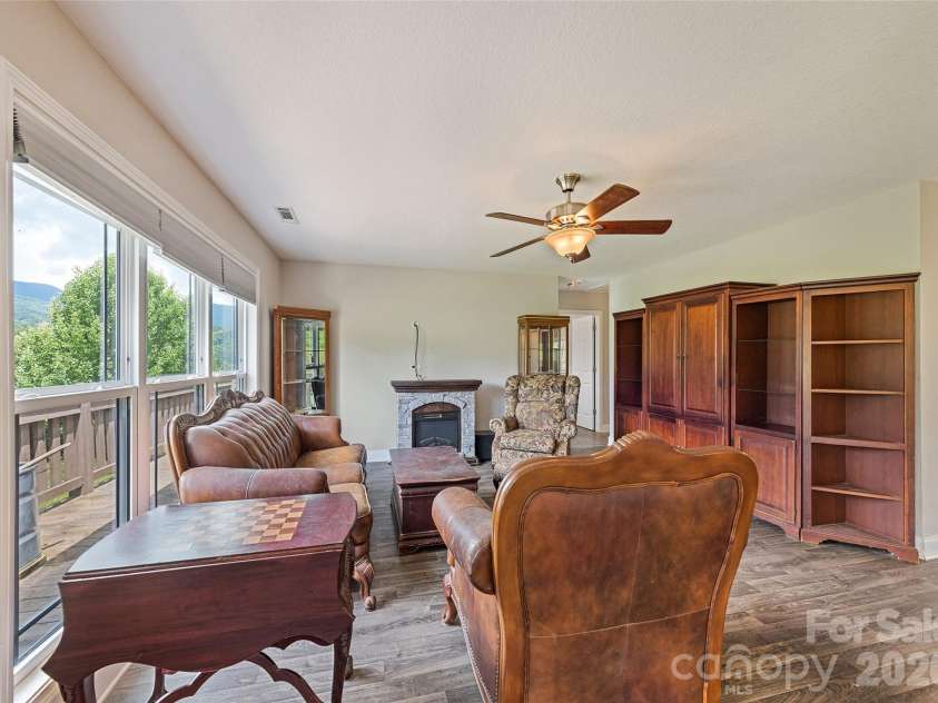 232 Applehill Drive, Waynesville, NC 28786.  MLS# CAR4385199, YatesRealty ID 49598. 