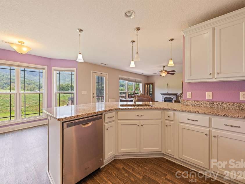 232 Applehill Drive, Waynesville, NC 28786.  MLS# CAR4385199, YatesRealty ID 49598. 