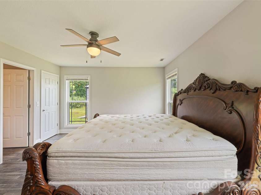 232 Applehill Drive, Waynesville, NC 28786.  MLS# CAR4385199, YatesRealty ID 49598. 