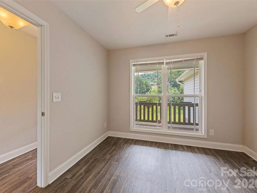 232 Applehill Drive, Waynesville, NC 28786.  MLS# CAR4385199, YatesRealty ID 49598. 
