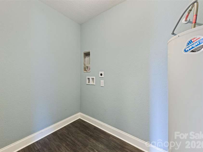 232 Applehill Drive, Waynesville, NC 28786.  MLS# CAR4385199, YatesRealty ID 49598. 