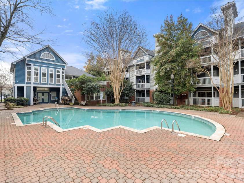 509 Graham Street, Charlotte, NC 28202.  MLS# CAR4333600, YatesRealty ID 4960. Community Pool