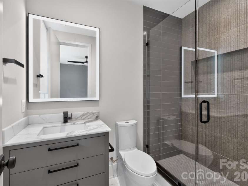 5620 Merry Mount Drive, Charlotte, NC 28226.  MLS# CAR4420251, YatesRealty ID 49600. 