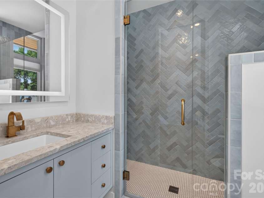 5620 Merry Mount Drive, Charlotte, NC 28226.  MLS# CAR4420251, YatesRealty ID 49600. 