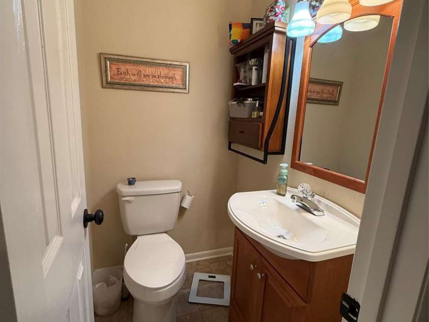 192 Heritage View Road, Hickory, NC 28601.  MLS# CAR4422454, YatesRealty ID 49601. 
