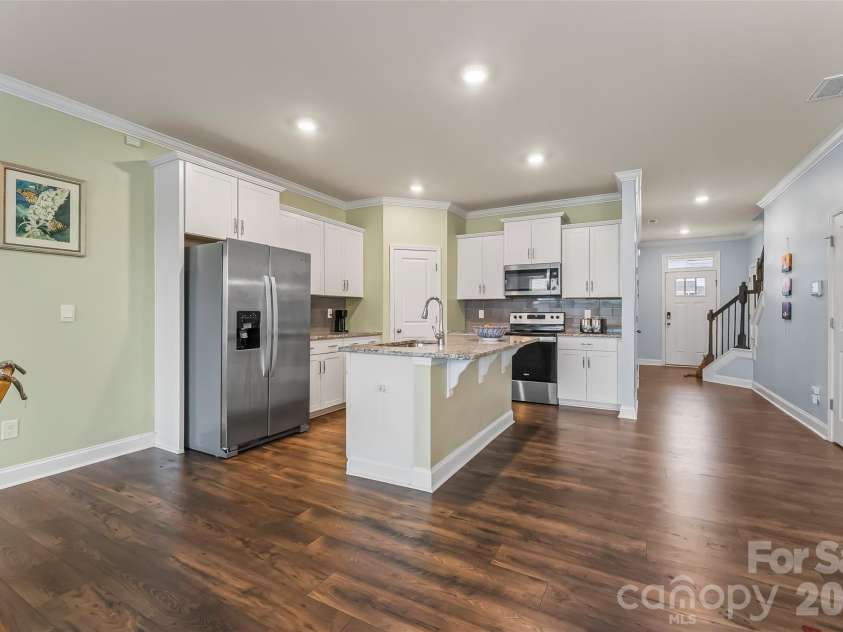 138 Creekview Road, Hendersonville, NC 28792.  MLS# CAR4416209, YatesRealty ID 49602. 