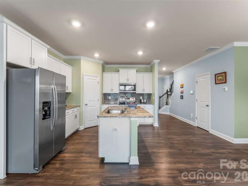 138 Creekview Road, Hendersonville, NC 28792.  MLS# CAR4416209, YatesRealty ID 49602. 