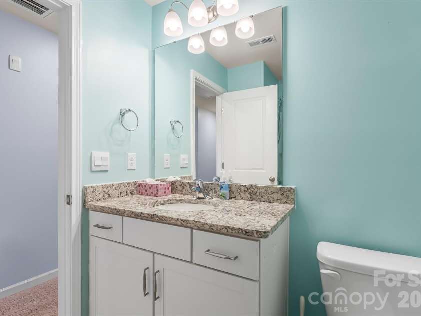 138 Creekview Road, Hendersonville, NC 28792.  MLS# CAR4416209, YatesRealty ID 49602. 