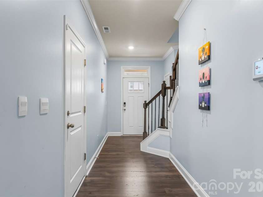 138 Creekview Road, Hendersonville, NC 28792.  MLS# CAR4416209, YatesRealty ID 49602. 