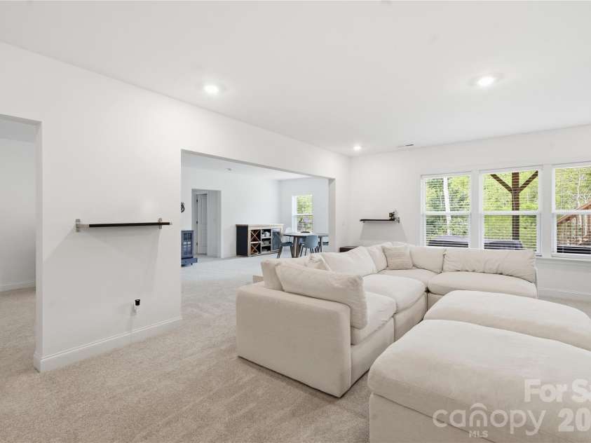 14703 Keyes Meadow Way, Huntersville, NC 28078.  MLS# CAR4420388, YatesRealty ID 49605. 