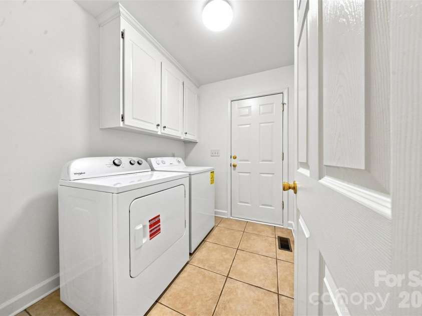3707 Fieldhaven Court, Maiden, NC 28650.  MLS# CAR4422870, YatesRealty ID 49608. 