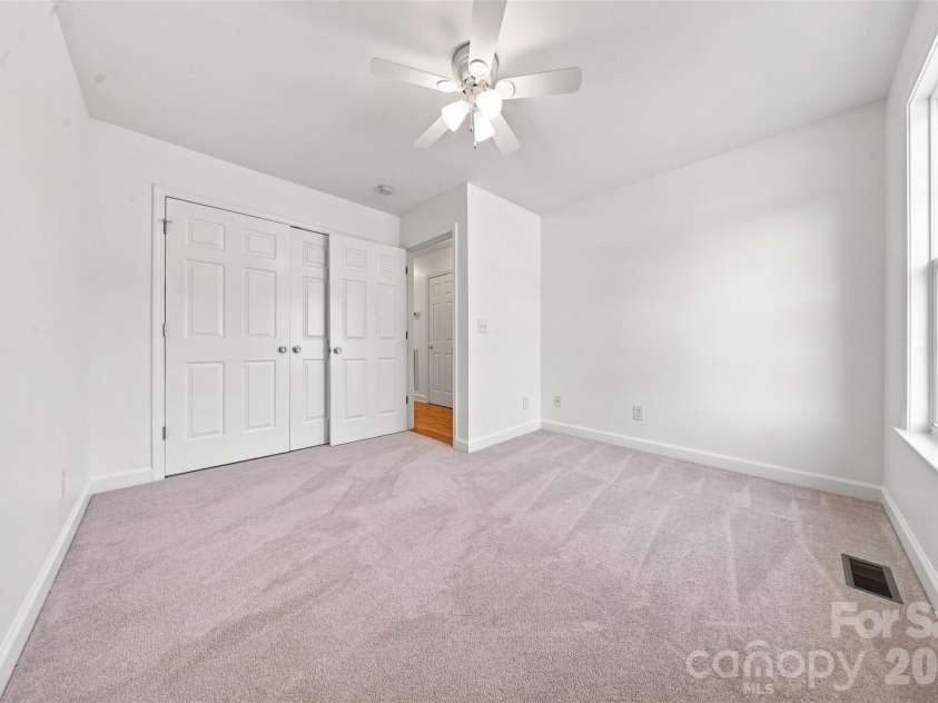 3707 Fieldhaven Court, Maiden, NC 28650.  MLS# CAR4422870, YatesRealty ID 49608. 