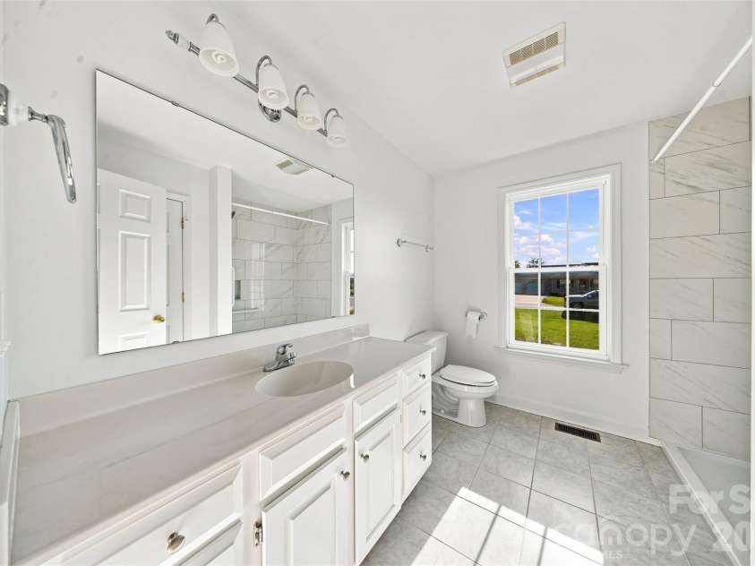 3707 Fieldhaven Court, Maiden, NC 28650.  MLS# CAR4422870, YatesRealty ID 49608. 
