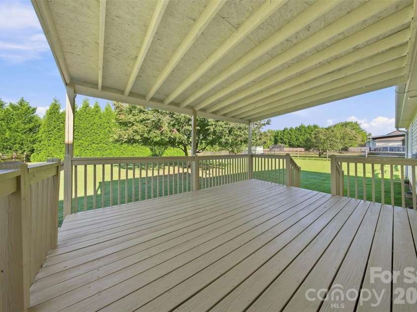3707 Fieldhaven Court, Maiden, NC 28650.  MLS# CAR4422870, YatesRealty ID 49608. 