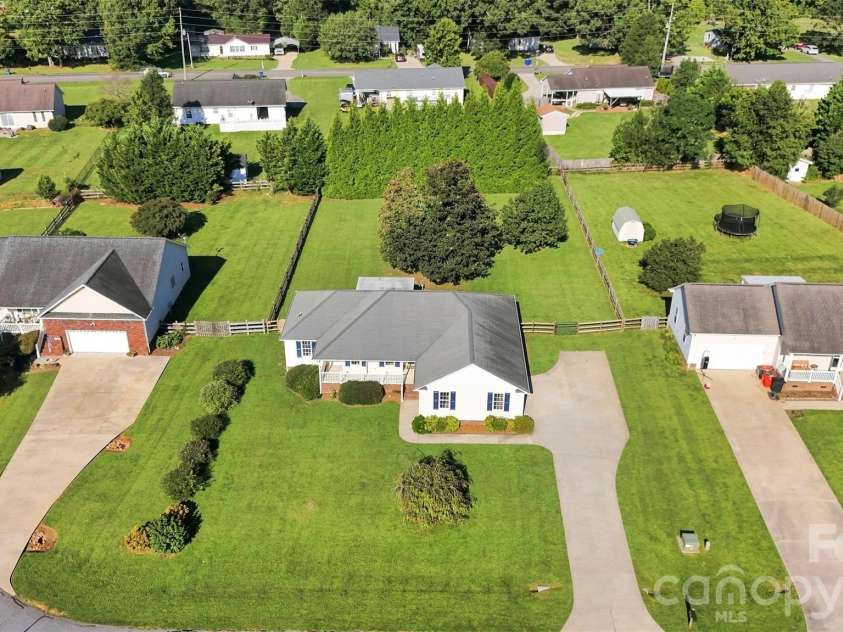 3707 Fieldhaven Court, Maiden, NC 28650.  MLS# CAR4422870, YatesRealty ID 49608. 