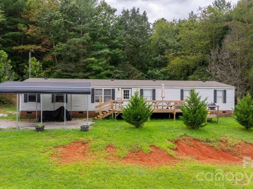2461 Shadowbrook Drive, Lenoir, NC 28645.  MLS# CAR4420754, YatesRealty ID 49611. 