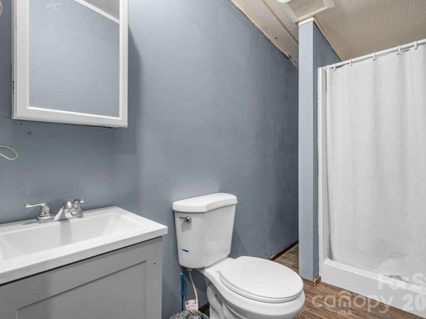 2461 Shadowbrook Drive, Lenoir, NC 28645.  MLS# CAR4420754, YatesRealty ID 49611. 