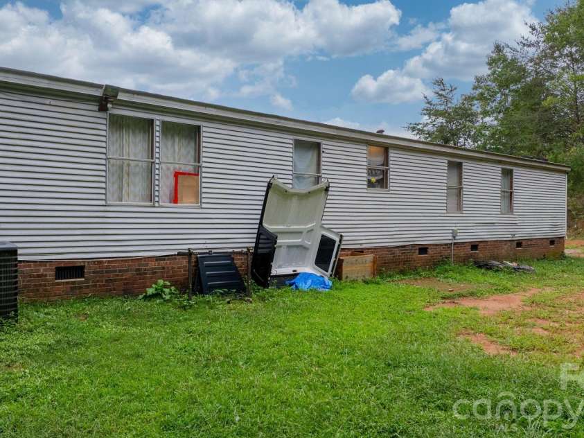2461 Shadowbrook Drive, Lenoir, NC 28645.  MLS# CAR4420754, YatesRealty ID 49611. 