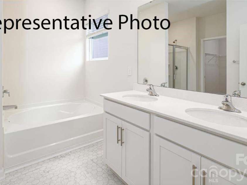 3617 Honey Locust Lane, Gastonia, NC 28056.  MLS# CAR4422952, YatesRealty ID 49617. 