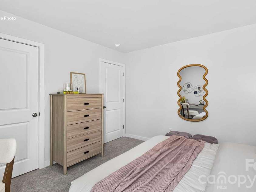 3611 Honey Locust Lane, Gastonia, NC 28056.  MLS# CAR4422955, YatesRealty ID 49619. 
