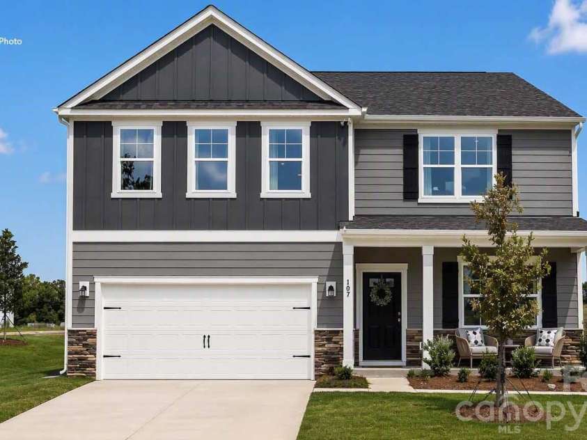 3611 Honey Locust Lane, Gastonia, NC 28056.  MLS# CAR4422955, YatesRealty ID 49619. 