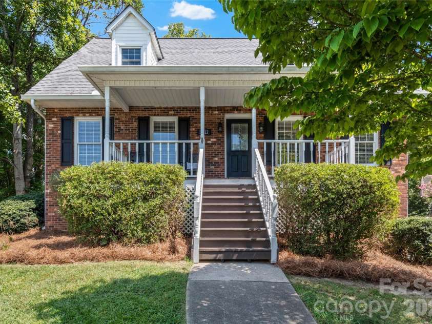 2513 Newington Court, Clemmons, NC 27012.  MLS# CAR4422934, YatesRealty ID 49621. 