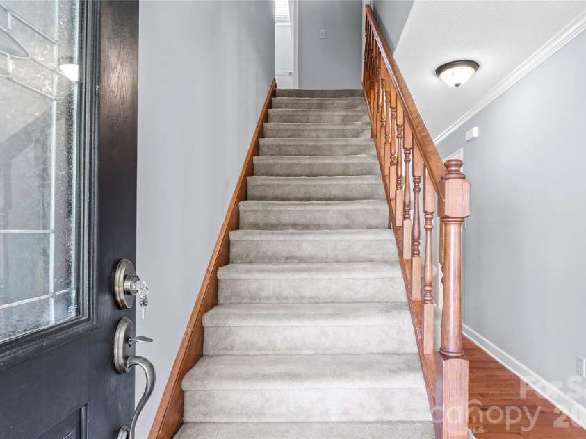 2513 Newington Court, Clemmons, NC 27012.  MLS# CAR4422934, YatesRealty ID 49621. 