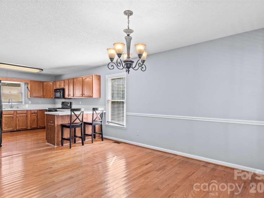 2513 Newington Court, Clemmons, NC 27012.  MLS# CAR4422934, YatesRealty ID 49621. 