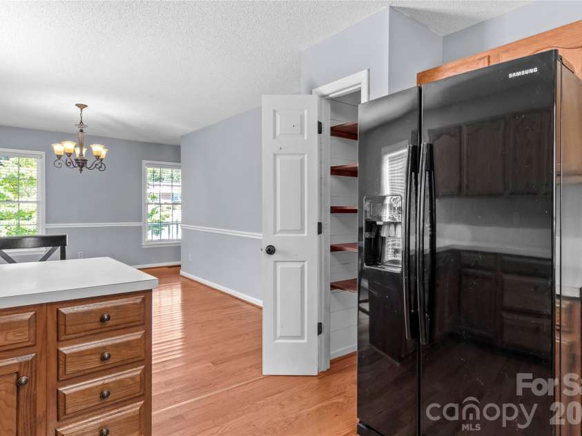 2513 Newington Court, Clemmons, NC 27012.  MLS# CAR4422934, YatesRealty ID 49621. 
