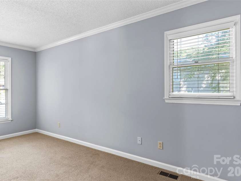 2513 Newington Court, Clemmons, NC 27012.  MLS# CAR4422934, YatesRealty ID 49621. 