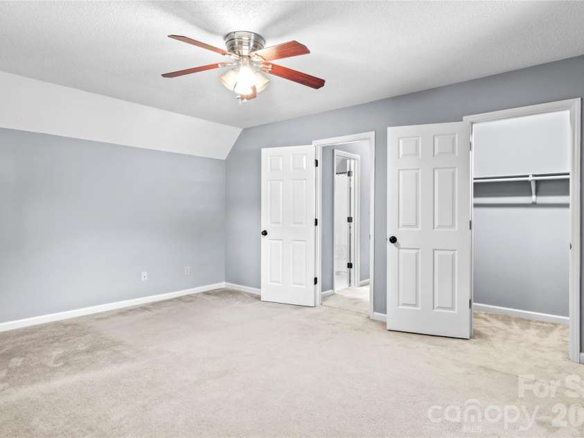 2513 Newington Court, Clemmons, NC 27012.  MLS# CAR4422934, YatesRealty ID 49621. 
