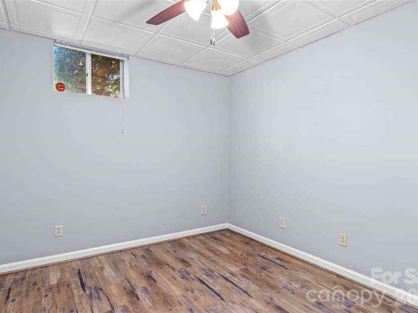2513 Newington Court, Clemmons, NC 27012.  MLS# CAR4422934, YatesRealty ID 49621. 