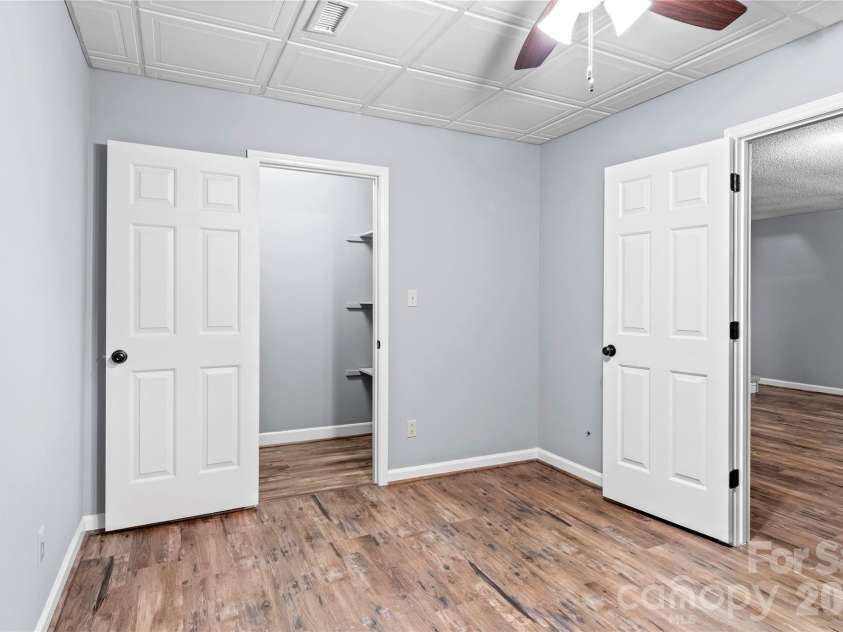 2513 Newington Court, Clemmons, NC 27012.  MLS# CAR4422934, YatesRealty ID 49621. 