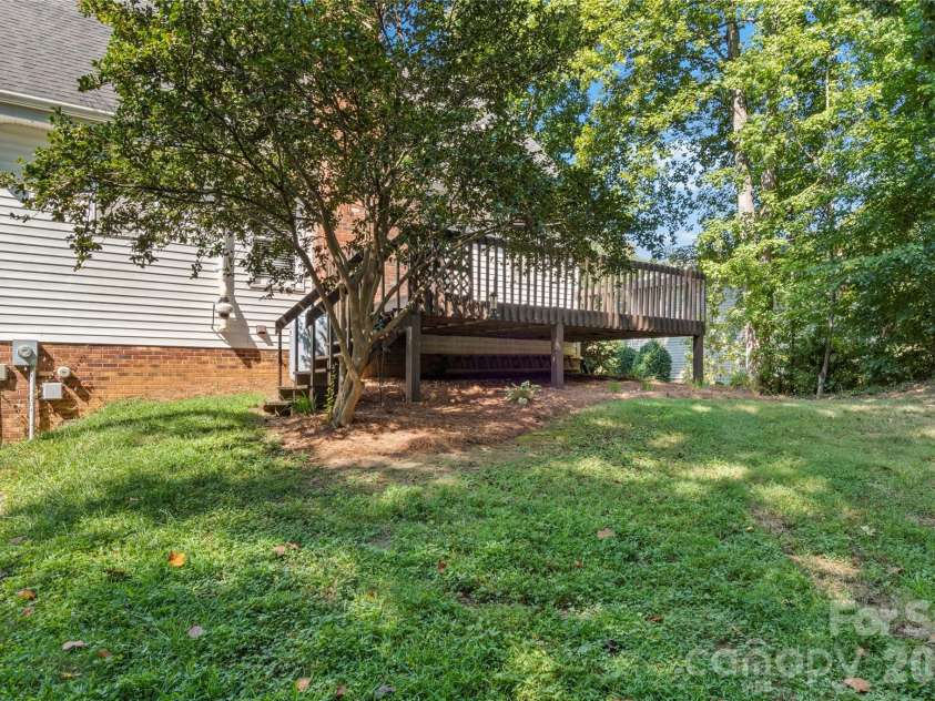 2513 Newington Court, Clemmons, NC 27012.  MLS# CAR4422934, YatesRealty ID 49621. 