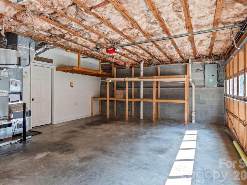 2513 Newington Court, Clemmons, NC 27012.  MLS# CAR4422934, YatesRealty ID 49621. 