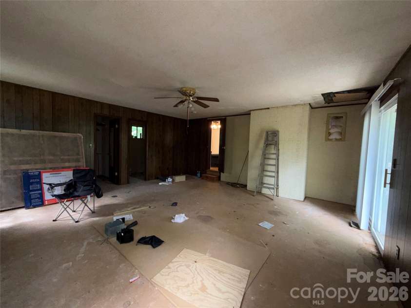 75 Enchantment Circle, Etowah, NC 28729.  MLS# CAR4420135, YatesRealty ID 49623. 