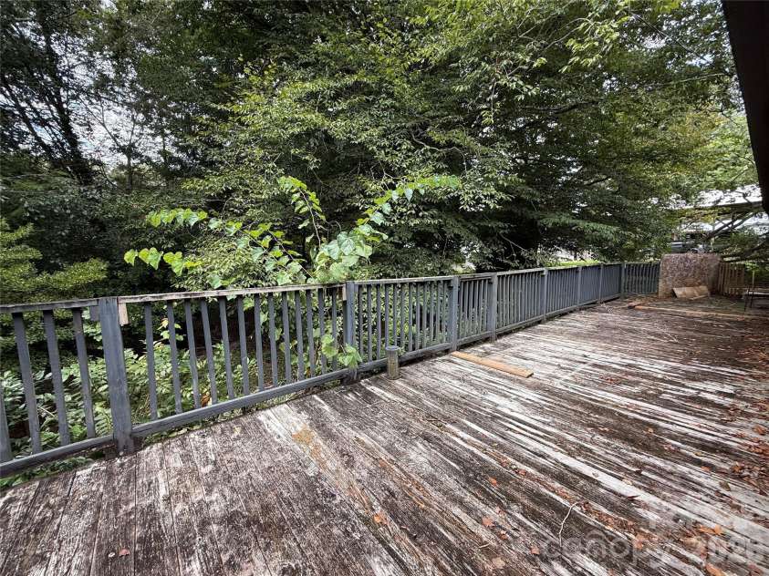 75 Enchantment Circle, Etowah, NC 28729.  MLS# CAR4420135, YatesRealty ID 49623. 